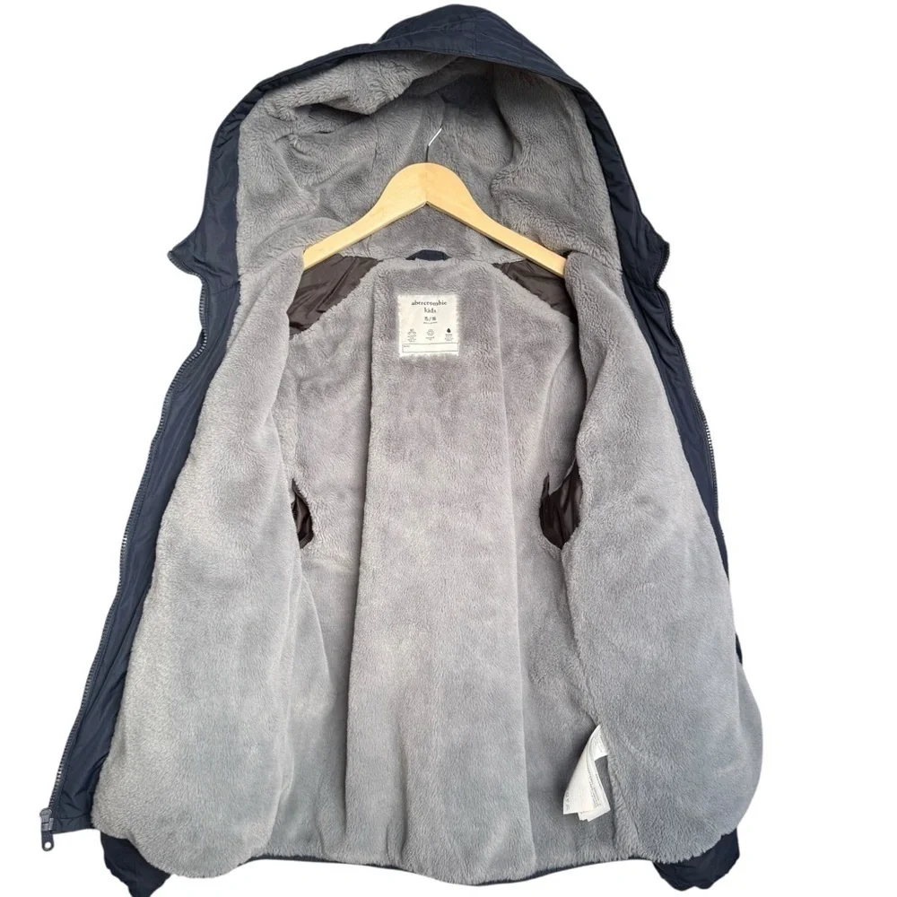 Abercrombie Kids Fleece Lined Puffer Coat Jacket Boys 15/16 Navy Water Resistant